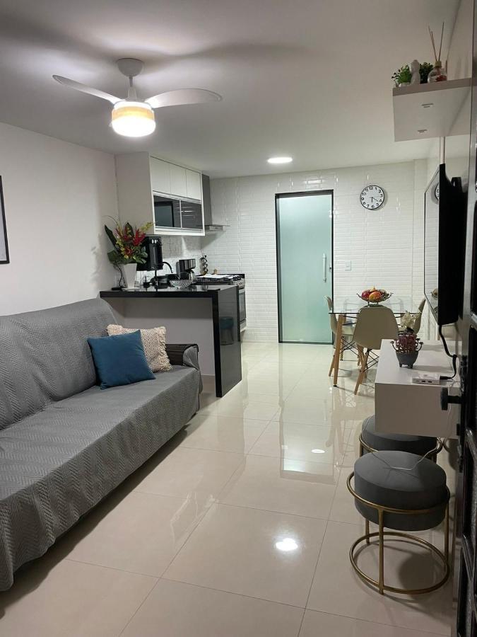 Apartamento moderno e super confortável localizado a alguns passos da Praia Grande Arraial do Cabo Exterior foto